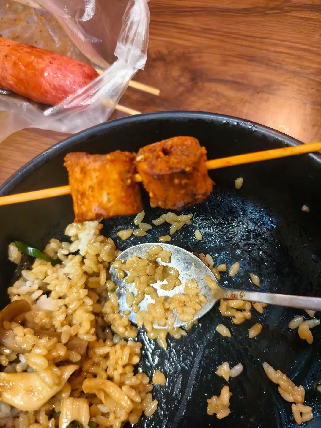 感谢解答。会遇到很多恶心的人，会遇到很多善良的人。好人会多一些。