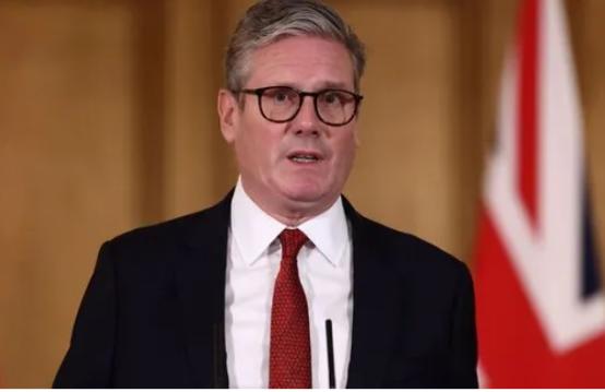 当下英美同盟早已不复往日，两国从亲密盟友变为全方位对峙，军事、政治、经济、主权领