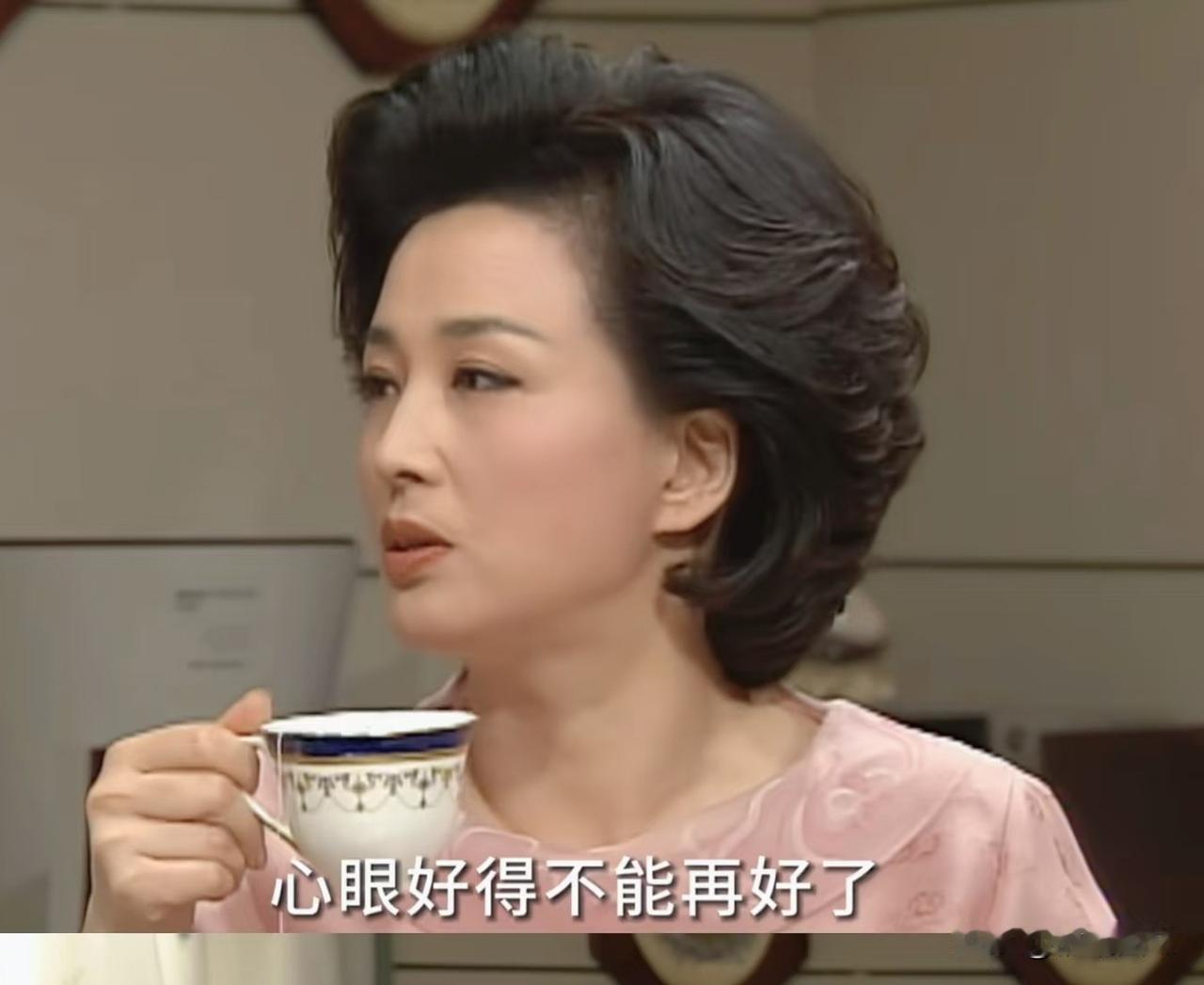 全球最美的老女人，
却一直单身，这算不算资源浪费？
永远优雅的女人