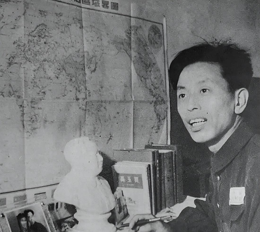 1952年高玉宝和毛主席碰杯违反“敬酒令”，萧华当场表示支持，高玉宝行为受到肯定