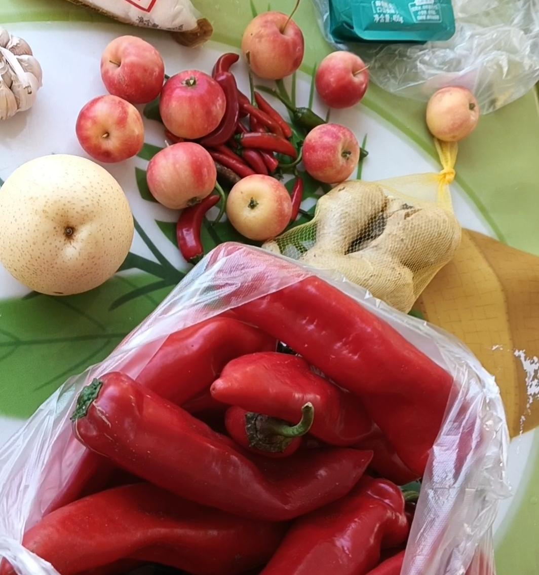 立秋后的短短一个月内，我感冒好几次。南北通透的房子，每天都开着窗户，享受嗖嗖小风