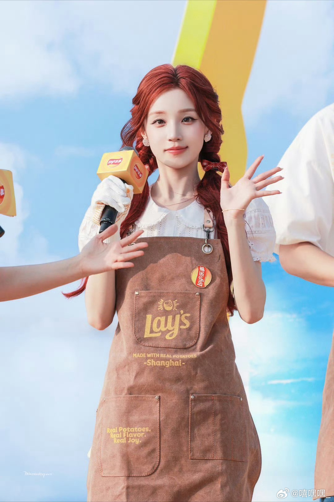 宋雨琦用嘴接薯片小狗技能