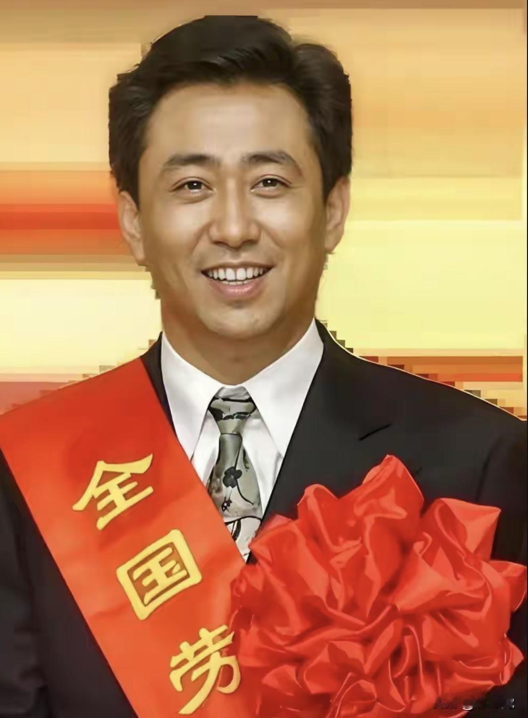 许家印从首富到无期徒刑，这落差简直比坐过山车还刺激。想当年，他创立恒大地产，20