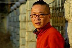 20 年前红极一时的 12 位歌手现状大揭秘：有人跌落谷底，有人逆风翻盘！
“村