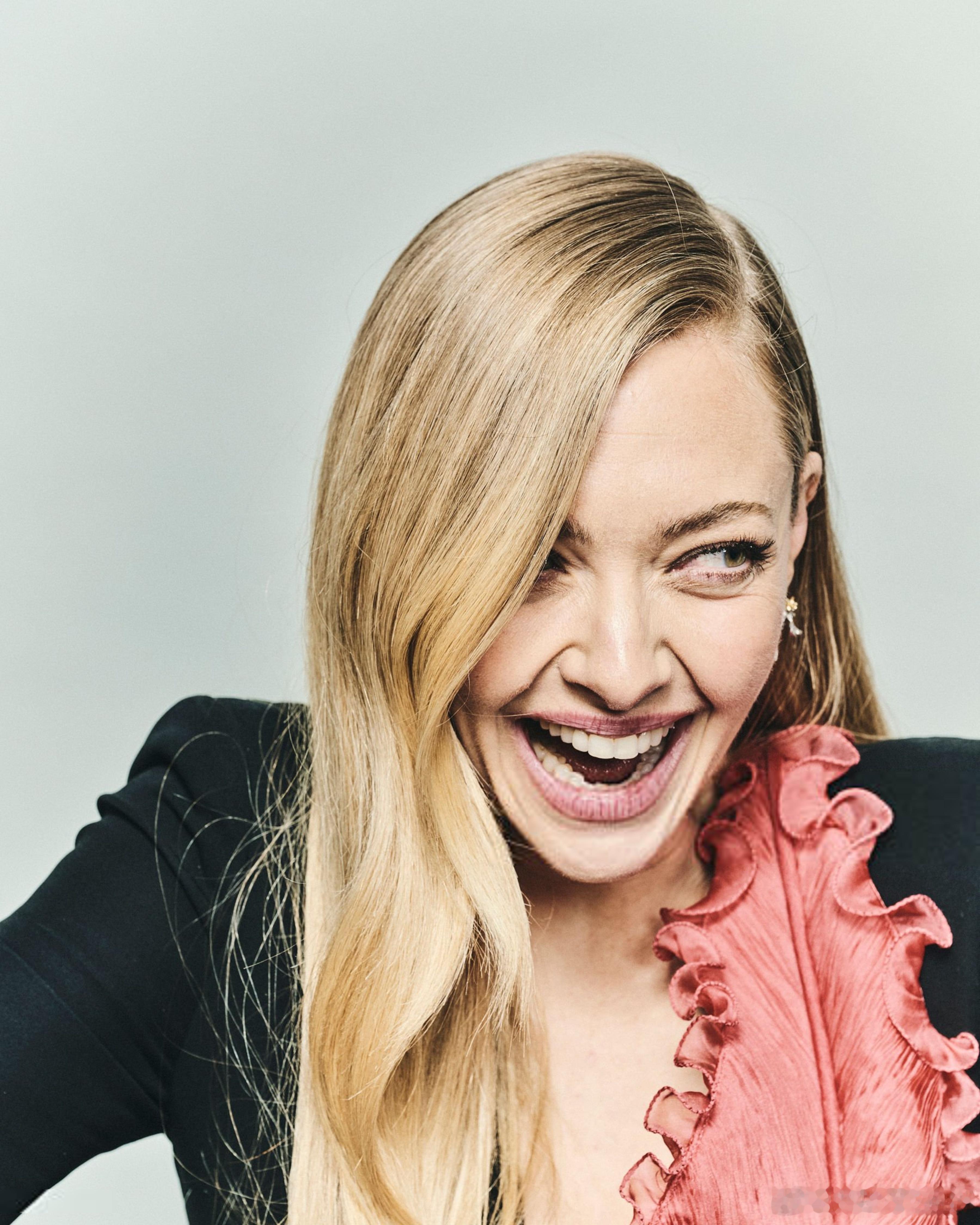 amanda seyfried阿曼达塞弗莱德今天出席哥谭电影奖颁奖礼为IMDb拍