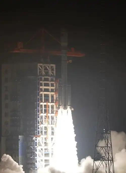 就在刚刚，

台“防务部”发布通报，

7月31日，台湾地区防务部门发布通报称：