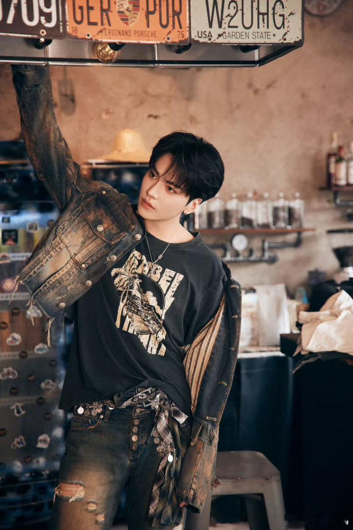 马小宇强制爱邵子恒超燃青春的合唱青春片里的沙雕互动也太好嗑了，比狗血剧情上头多了