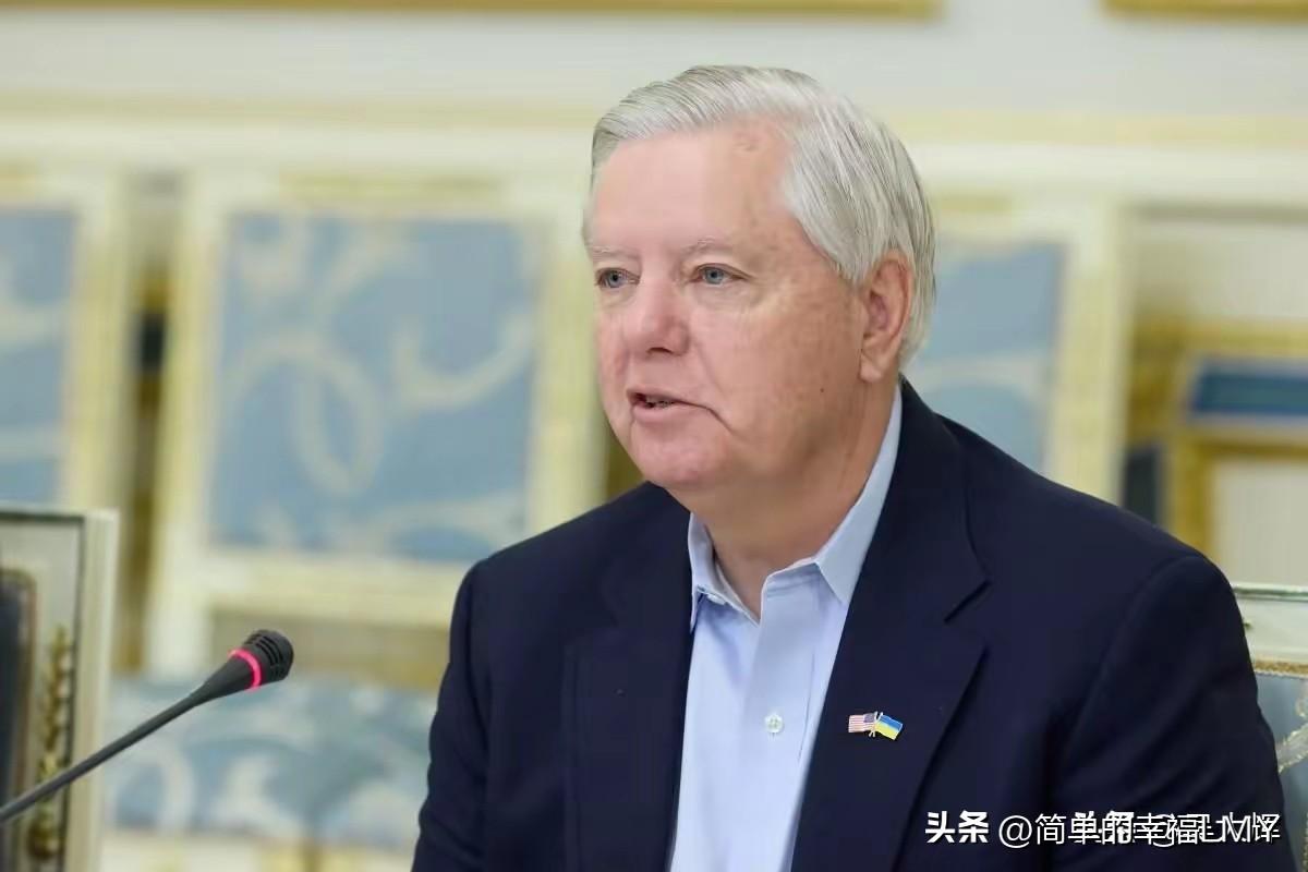 美国人自已从俄乌开战前及开战中都做了些什么，今天反而摆出个局外人的嘴脸，只能使人