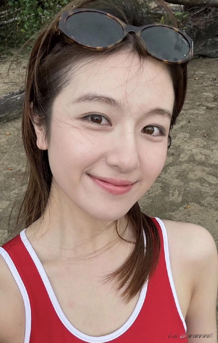 李兰迪甜美的笑容，美得让人窒息！