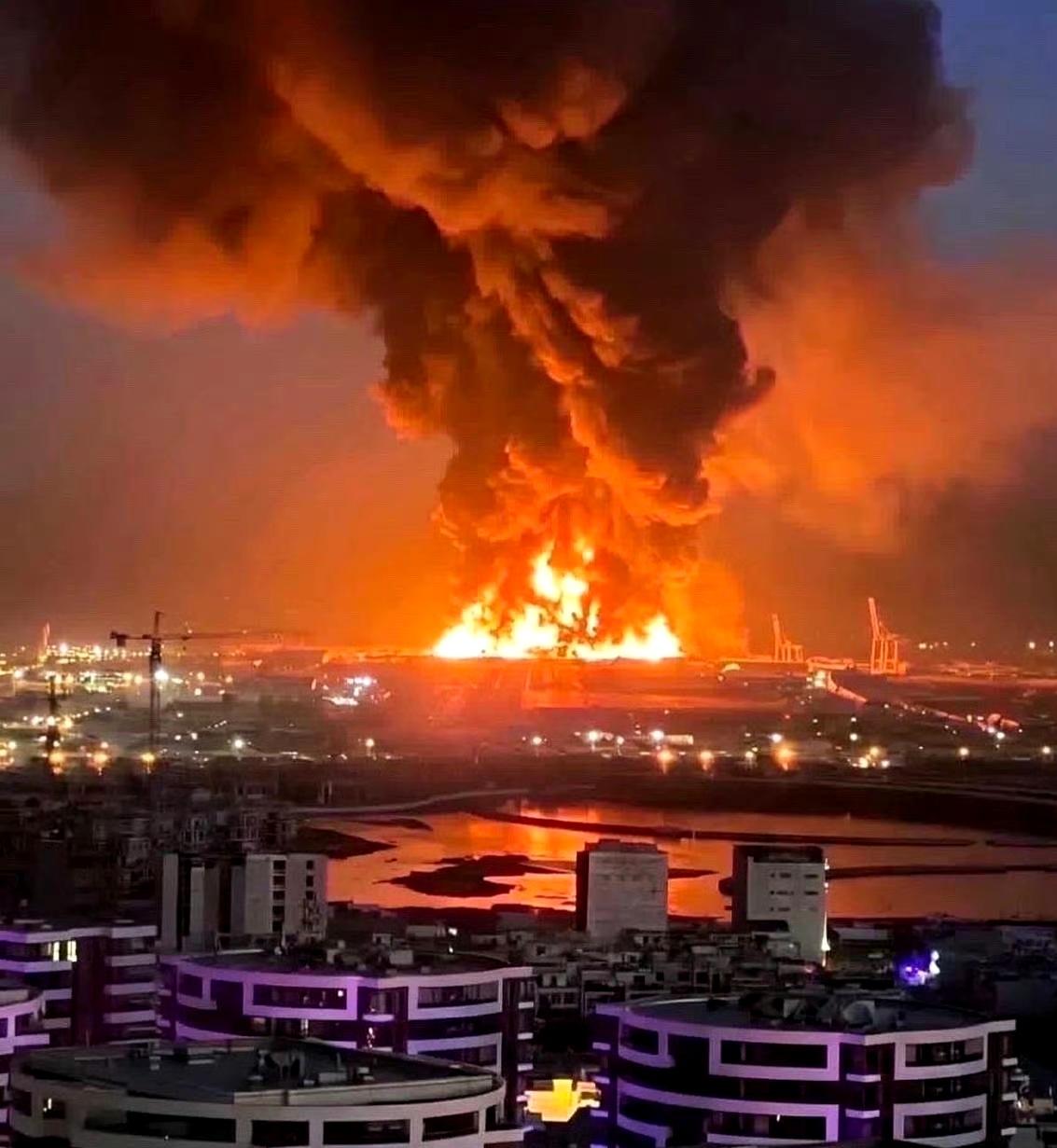 伊朗和以色列的媒体报道称，伊朗的无人机击中美国在伊拉克埃尔比勒军事基地的弹药库，