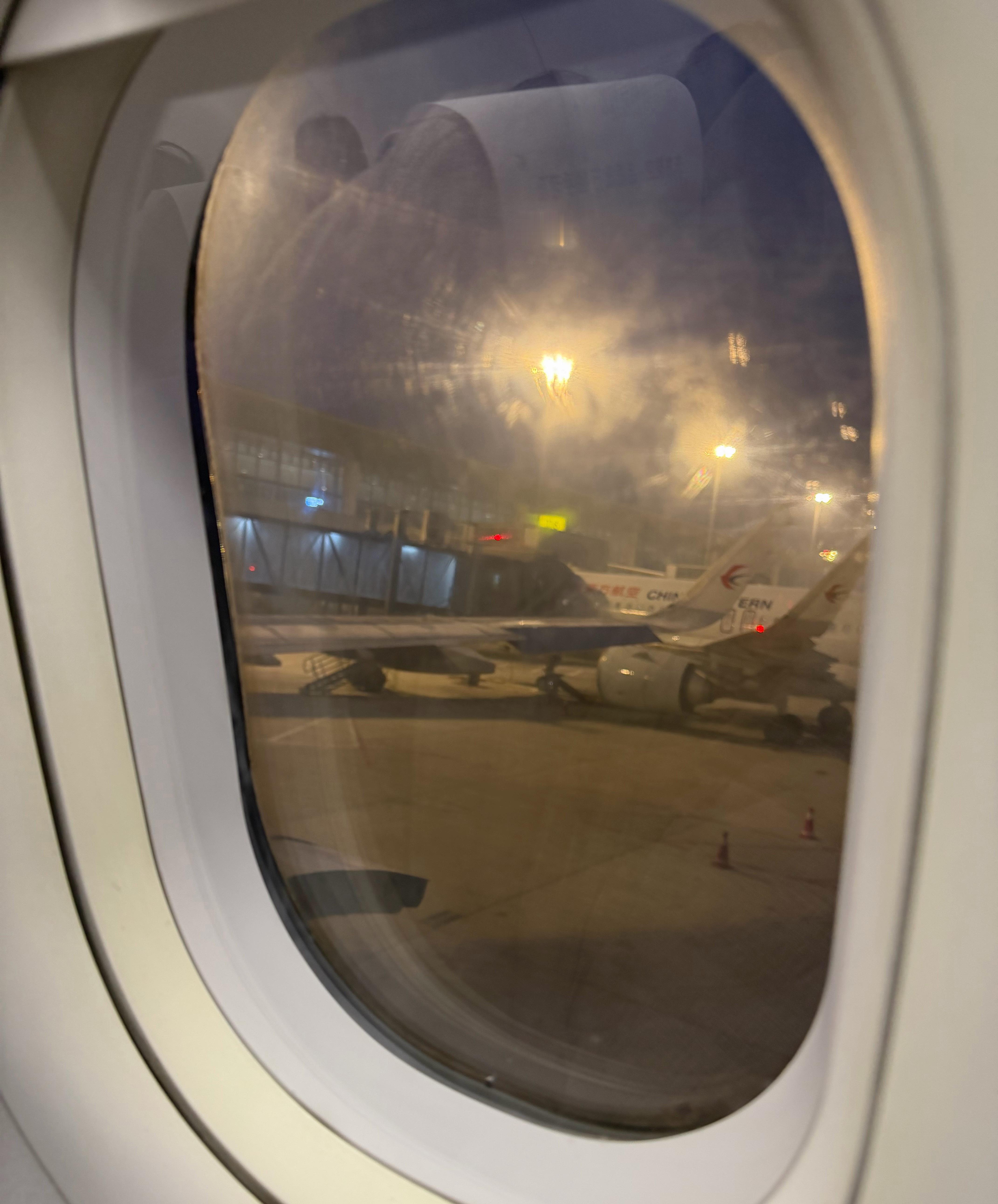 赶个早，出差拍个车从昨晚到现在一口饭没吃 胶州·青岛胶东国际机场