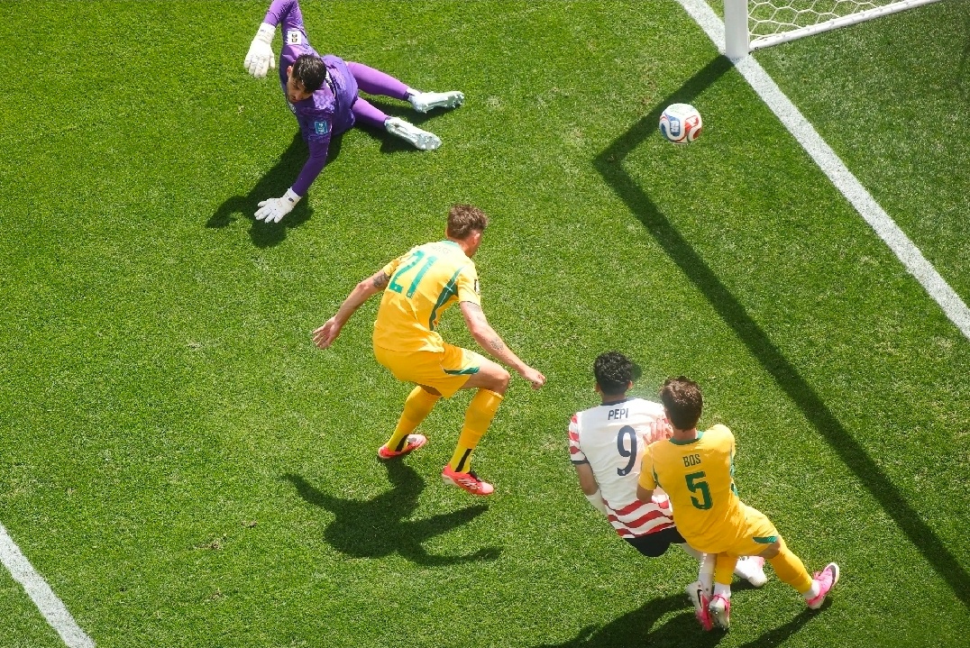 两连胜晋级！美国2-0澳大利亚拿下出线权，世界杯第二出线队，亚洲6连败难逃北京时