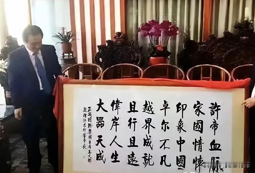 一定要警惕你混的风生水起时，那些经常围在你身边的“朋友”，这些人大概率会在不久将