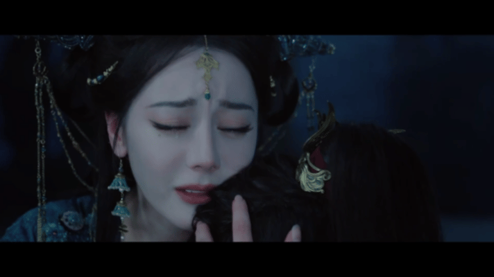 迪丽热巴陈飞宇角色写真陈飞宇战损将军大片迪丽热巴陈飞宇角色写真绝了！红衣女鬼✖️