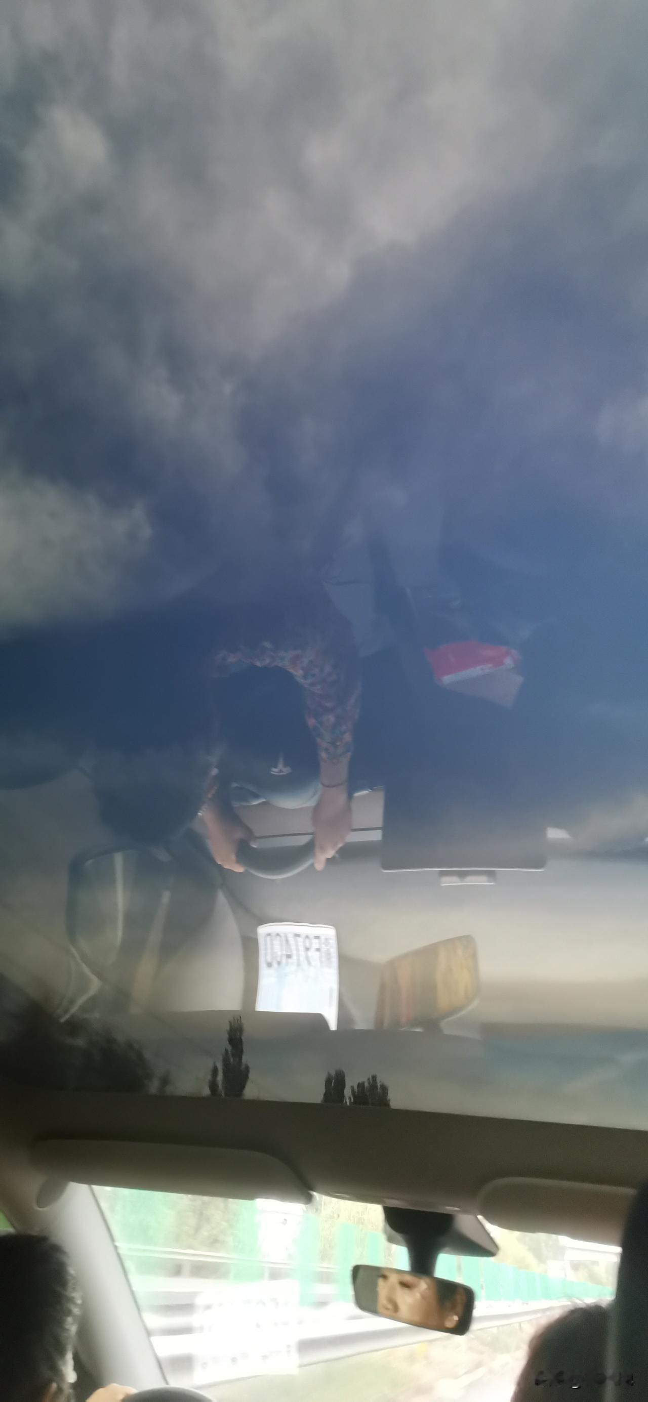 已婚中年男女之间有没有纯友谊怎么能没有呢！天上的星星无数颗，谁能保证没有和我们地