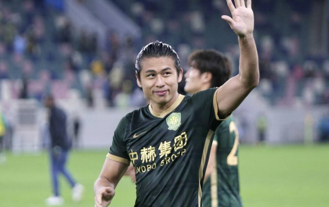黄强歪谈体育认为，上个赛季中超表现平淡无奇，非要在本土球员中找出几个不错的球员，