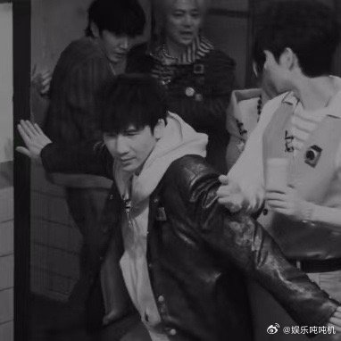 陈哲远招了吗大侦探 陈哲远大侦探新笑点：灯灭自动触发“不是我杀的”模式。这反应速