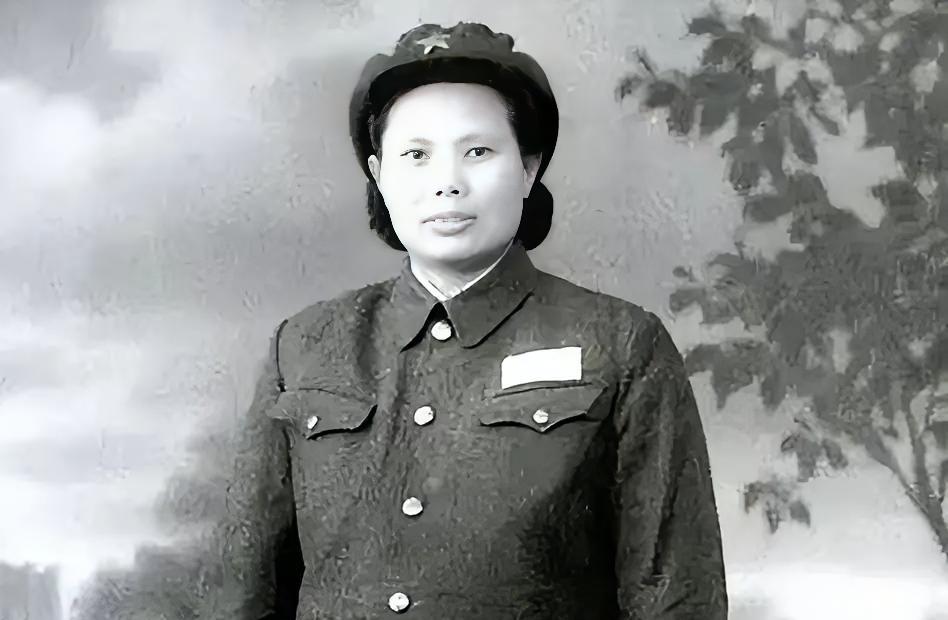 1951年，开国上将洪学智的夫人张文，在山西寻女12年无果。饥肠辘辘时被一村民邀