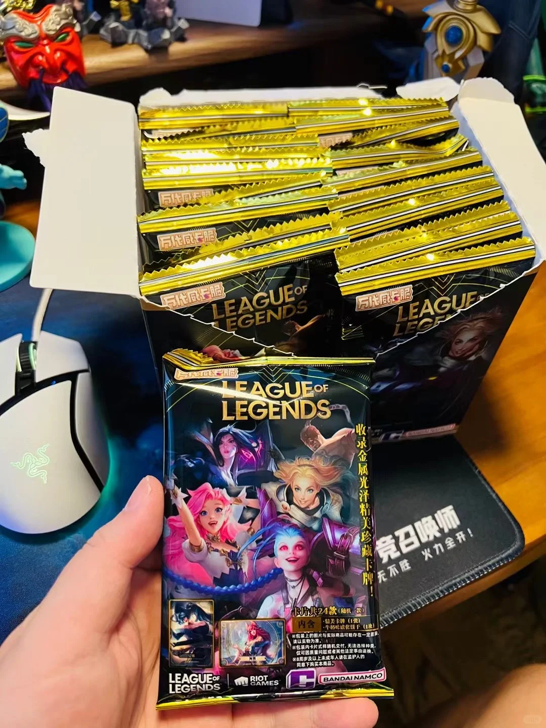 英雄联盟万代卡