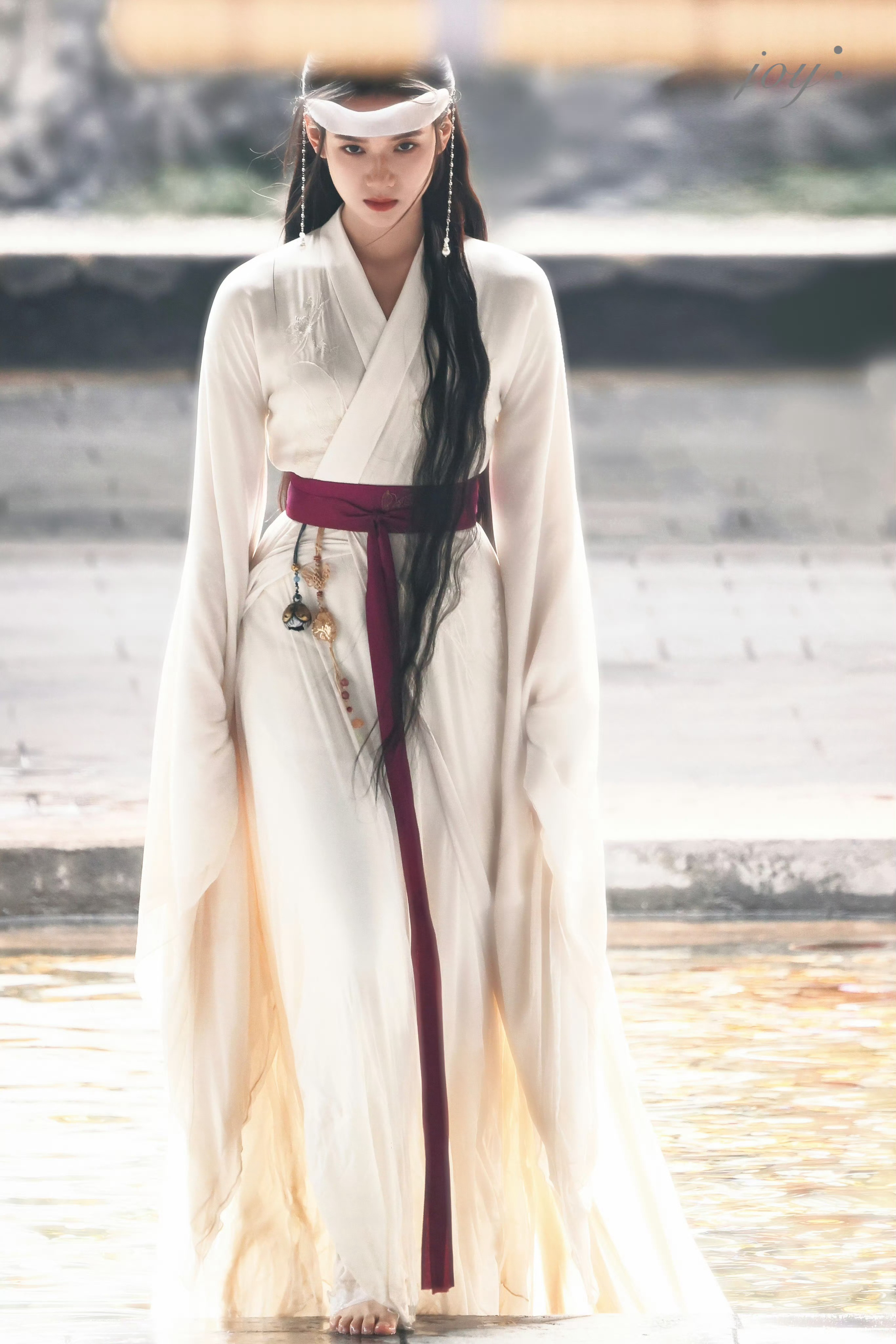 张婧仪 收集了一些张婧仪梦花廷路透，两套不同风格都好美，已经在期待解锁新造型了[