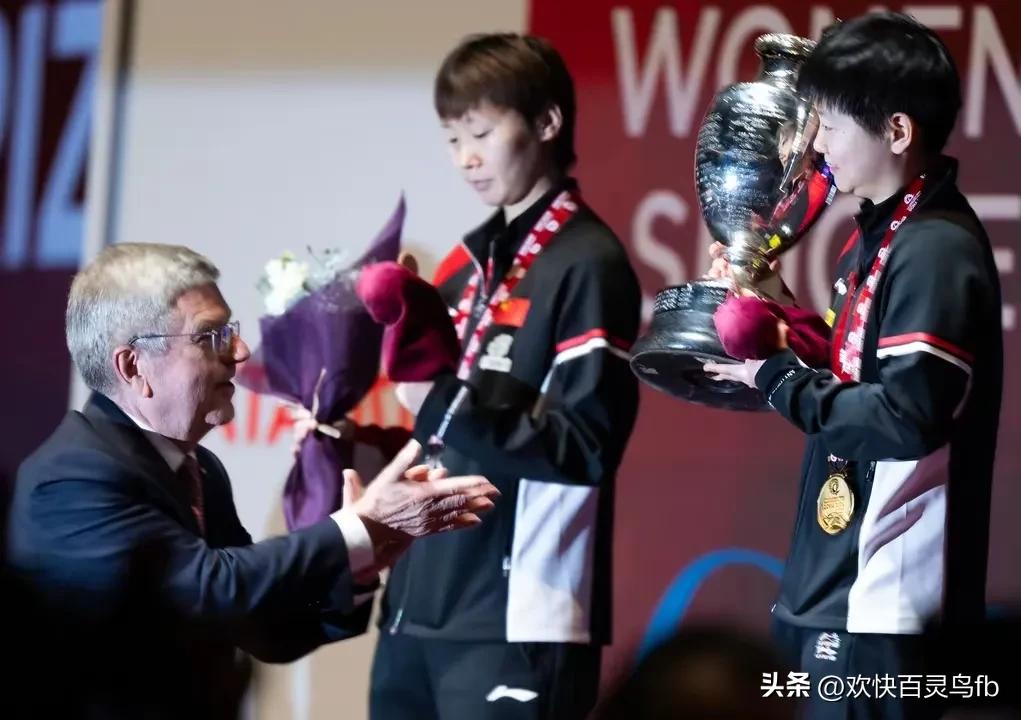 巴赫悄悄对莎莎说：银牌好金牌更好
巴黎奥运会，莎莎获女单银牌。国际奥委会主席巴赫
