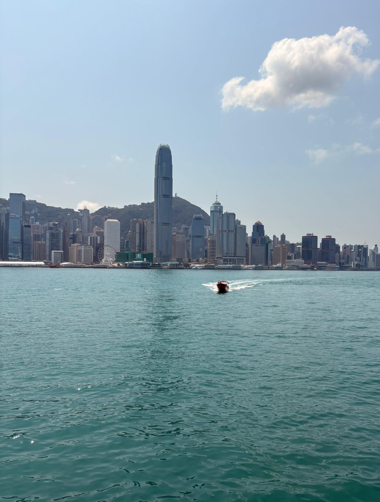 今天听了一位经济学家的分析，接下来，
怎么理财？
1，不要炒股，不要炒股
2，重