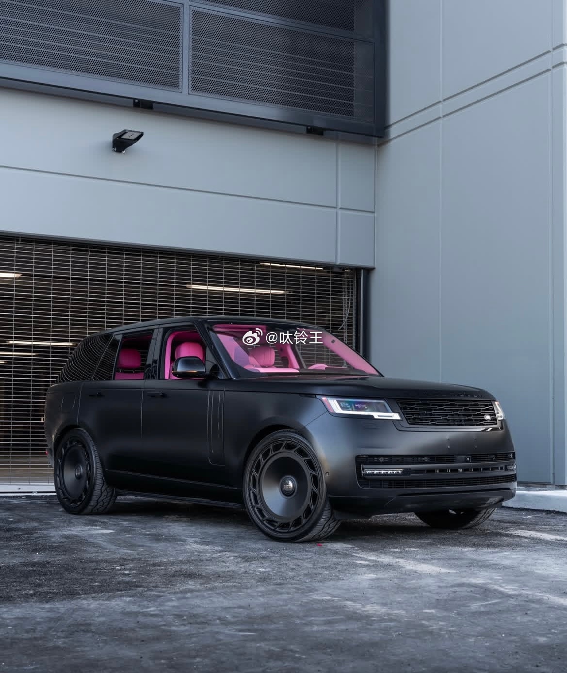 生活，都需要热度。TLFW 𝐅𝐎𝐑𝐆𝐄𝐃 继续接单个性化私人高端定制