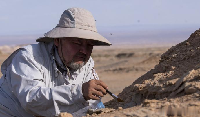 蒙古国宝级古生物学家逝世
科学科普恐龙
2026年6月23日，蒙古国古生物学家、