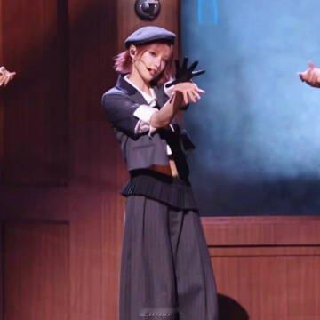 曾沛慈黄灿灿好嗑他们两个简直是天生一对！无论是舞台上的默契，还是生活中的互动，都