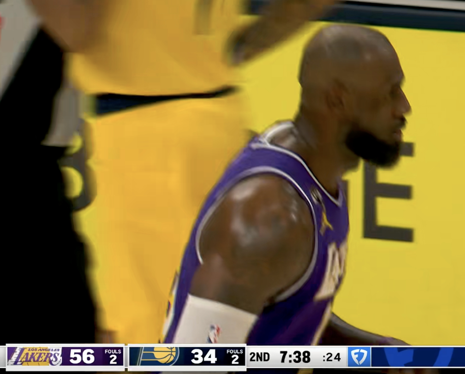 暂停！湖人56-34步行者，领先22分！詹姆斯这个妙传，给力了！湖人vs步行者