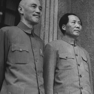 毛主席为什么能够战胜蒋介石，从一件小事上就能看出来，高下立判，蒋介石挖过毛主席家
