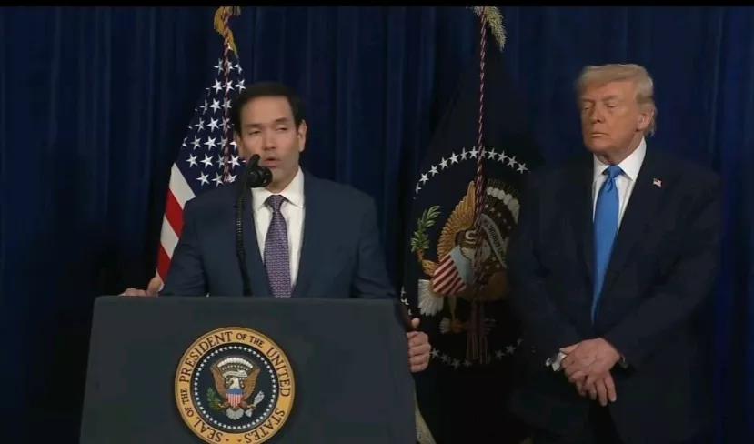 《金融时报》报道，美国为伊朗领导人设置高额悬赏。

当地时间13日，美国国务卿鲁