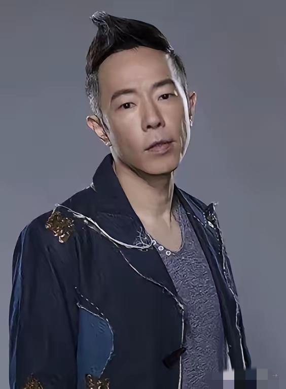 62岁黄贯中，悲痛转发悼念！
​​9月4日深夜，歌手黄贯中在微博转发相关悼念动态