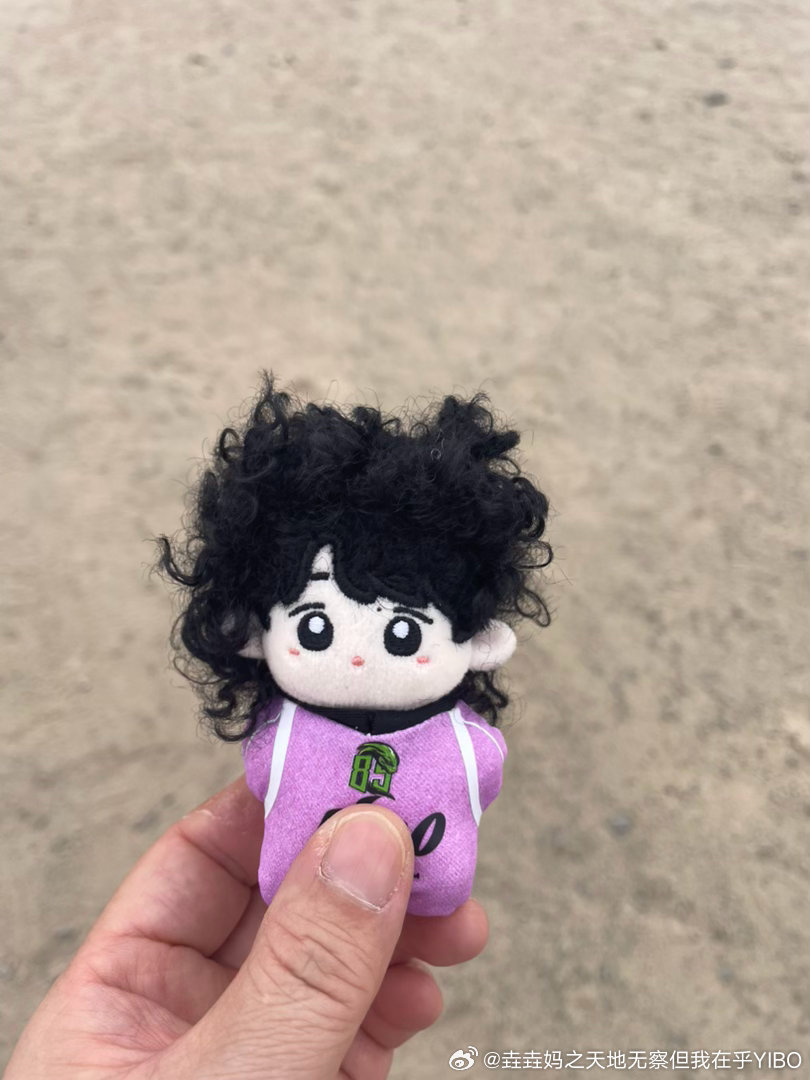 王一博[超话]百雀羚品牌全球代言人王一博 我刚刚在星品影响力上被种草啦，速速接受
