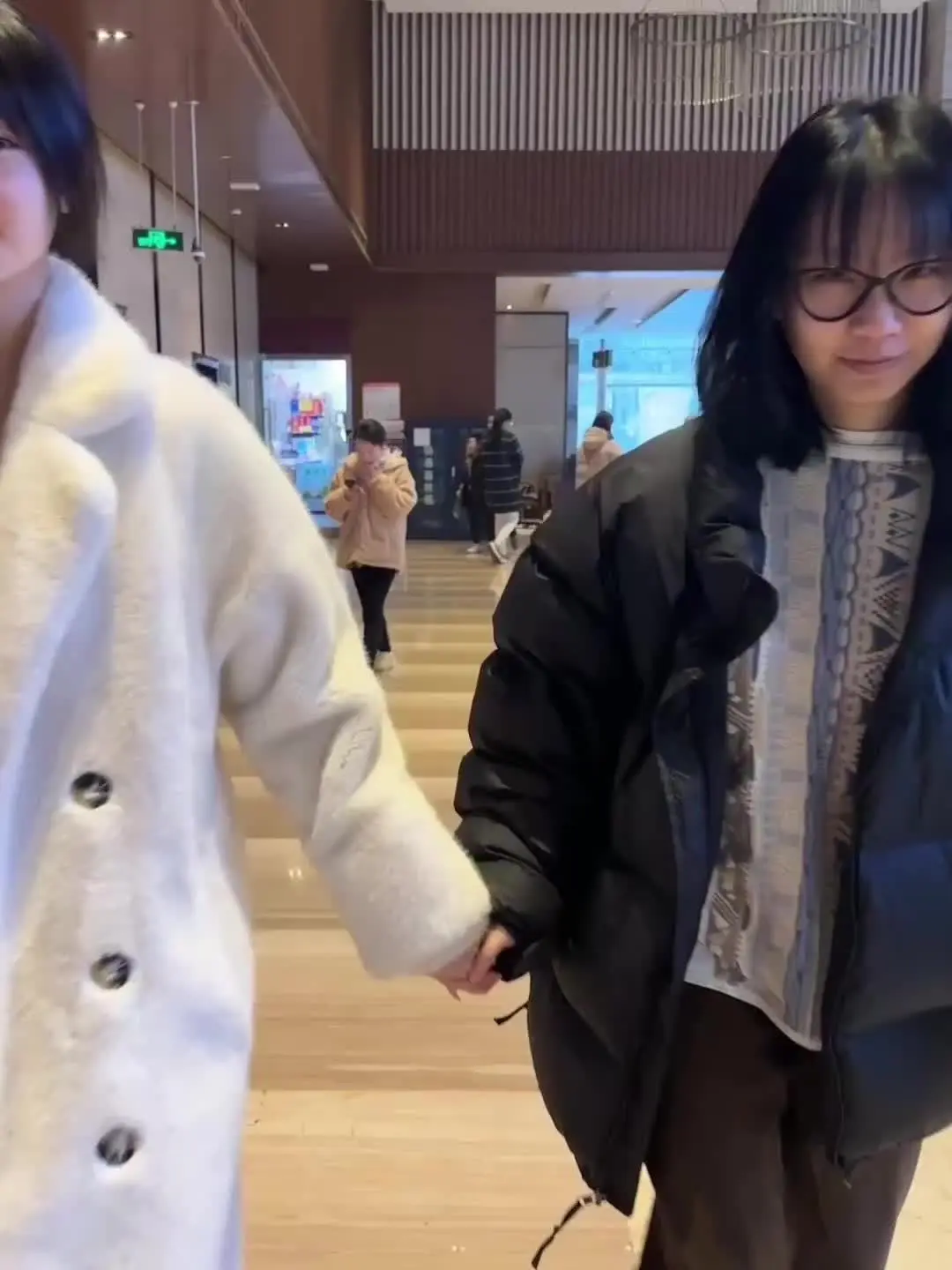 “与你相交，是我命好” 是真闺蜜就开拍战国袍！