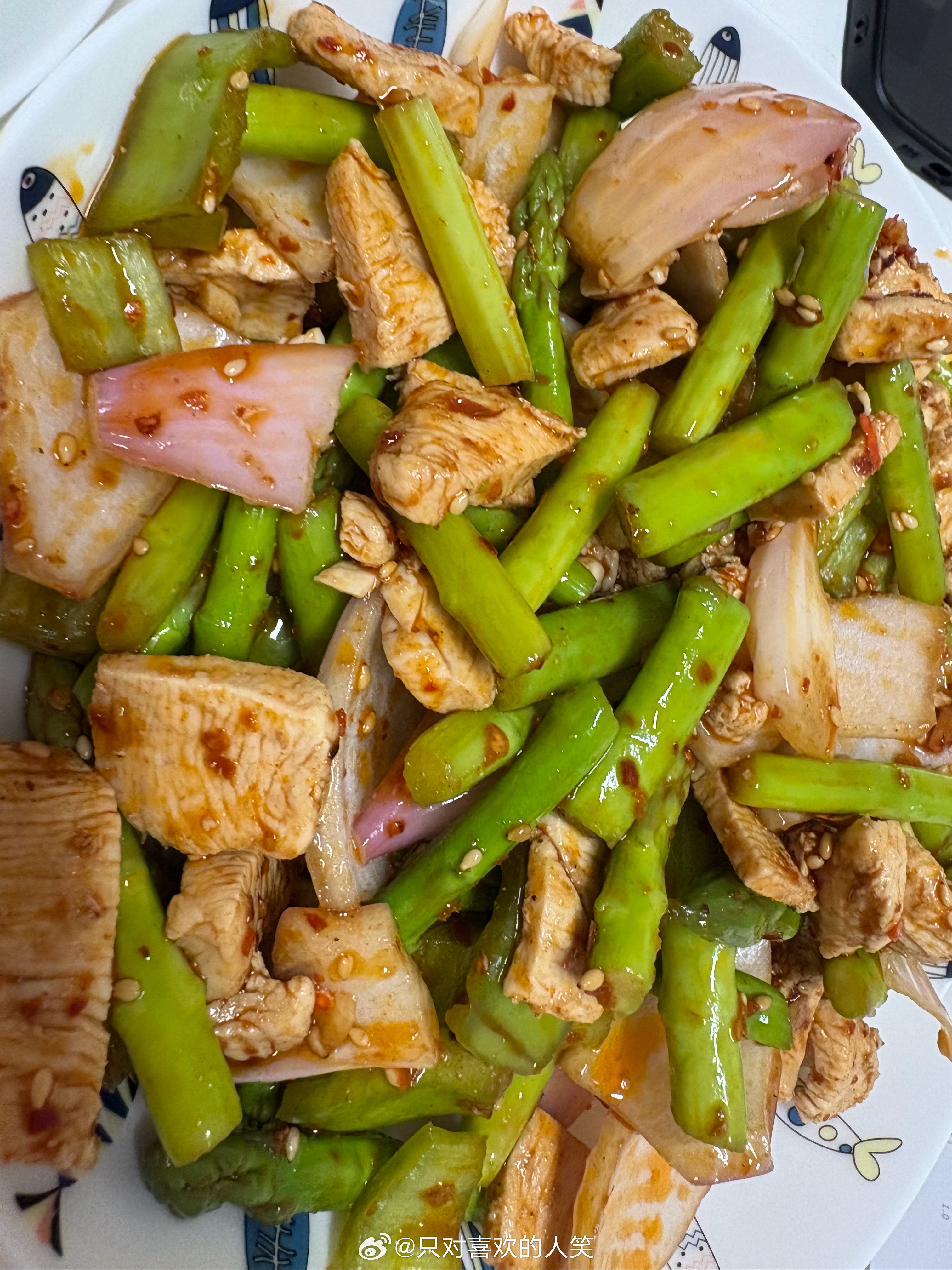 芦笋鸡肉洋葱凉拌！还有青椒！ 