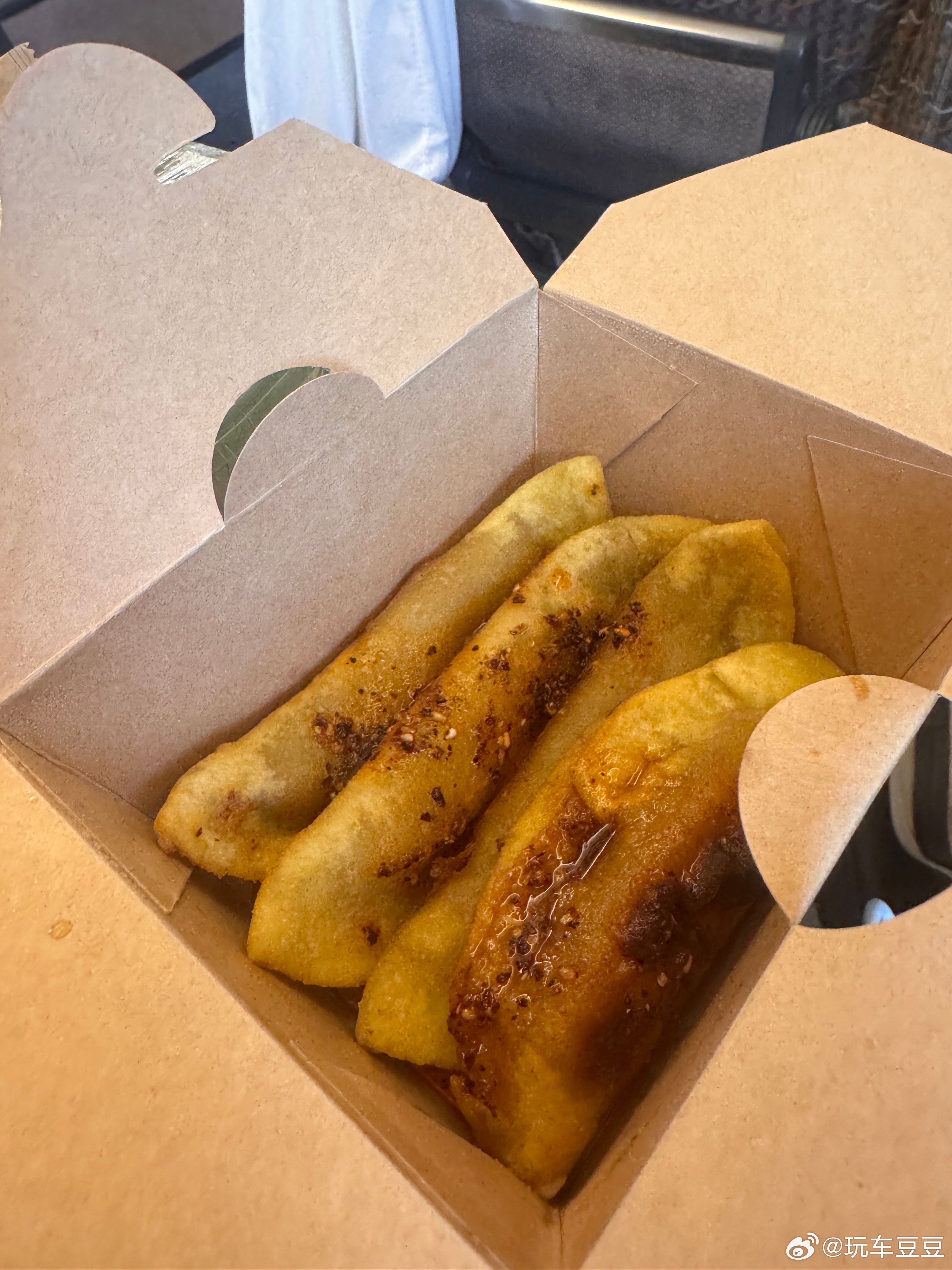 家人们谁懂？我在高铁上点到了南京牛肉锅贴！我可太太太太爱了！！！现在高铁的美食更