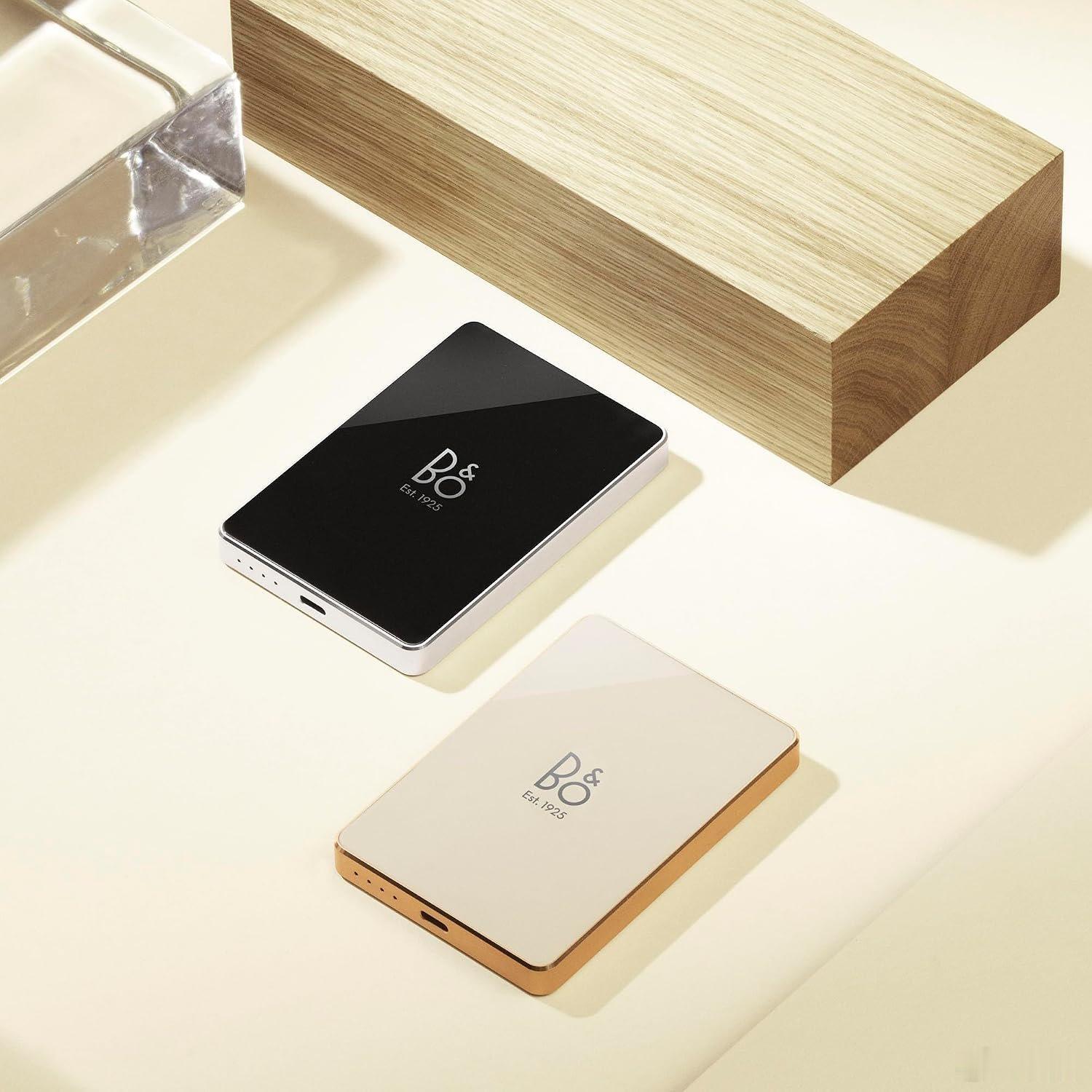 1925 年诞生的丹麦视听品牌Bang & Olufsen，简称B&O，我们一直