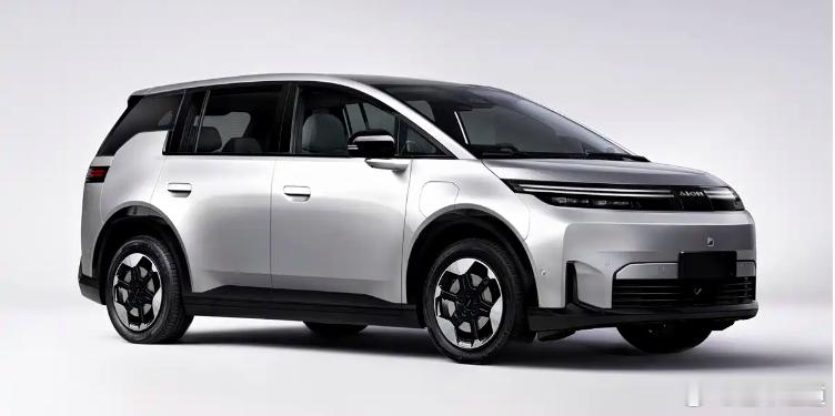 懂车之道讯 近日，懂车之道快讯，从工信部获得一组广汽埃安N60申报图。 