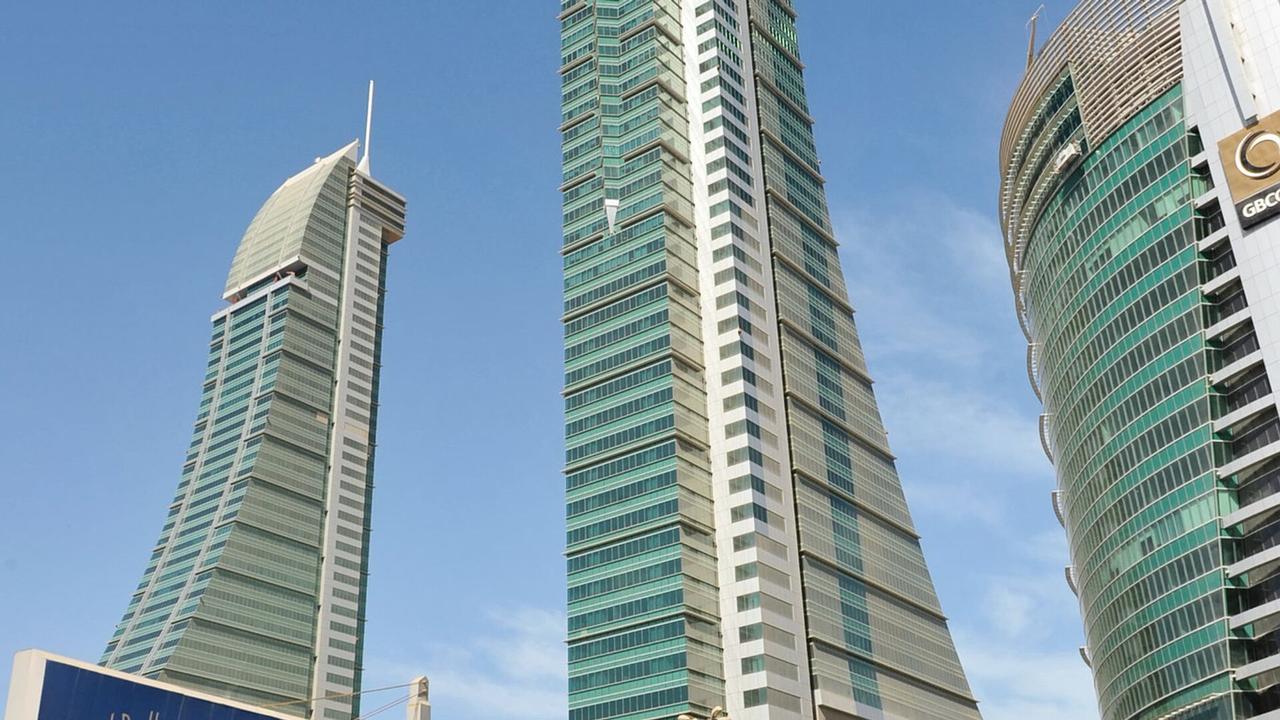 巴林国防部：在伊朗对巴林的袭击中，有10枚导弹和36架无人机未被成功拦截

俄罗