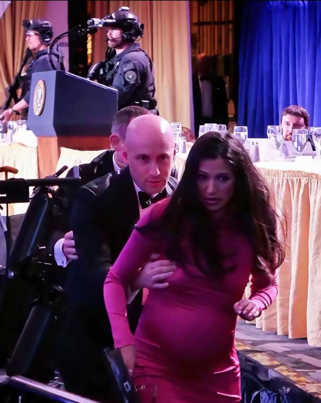 大漂亮国，
白宫晚宴，
人声鼎沸，
一声枪响，
一大群人，
惊慌失措，
总统跌倒