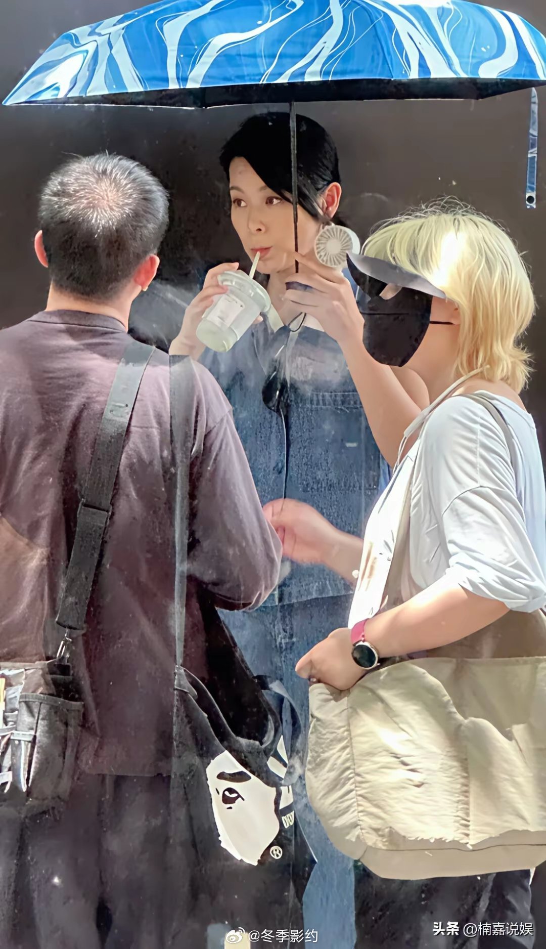 永远都不要去怀疑央妈的眼光。央视主持人张舒越和港星胡杏儿一起现身佛山录节目，46