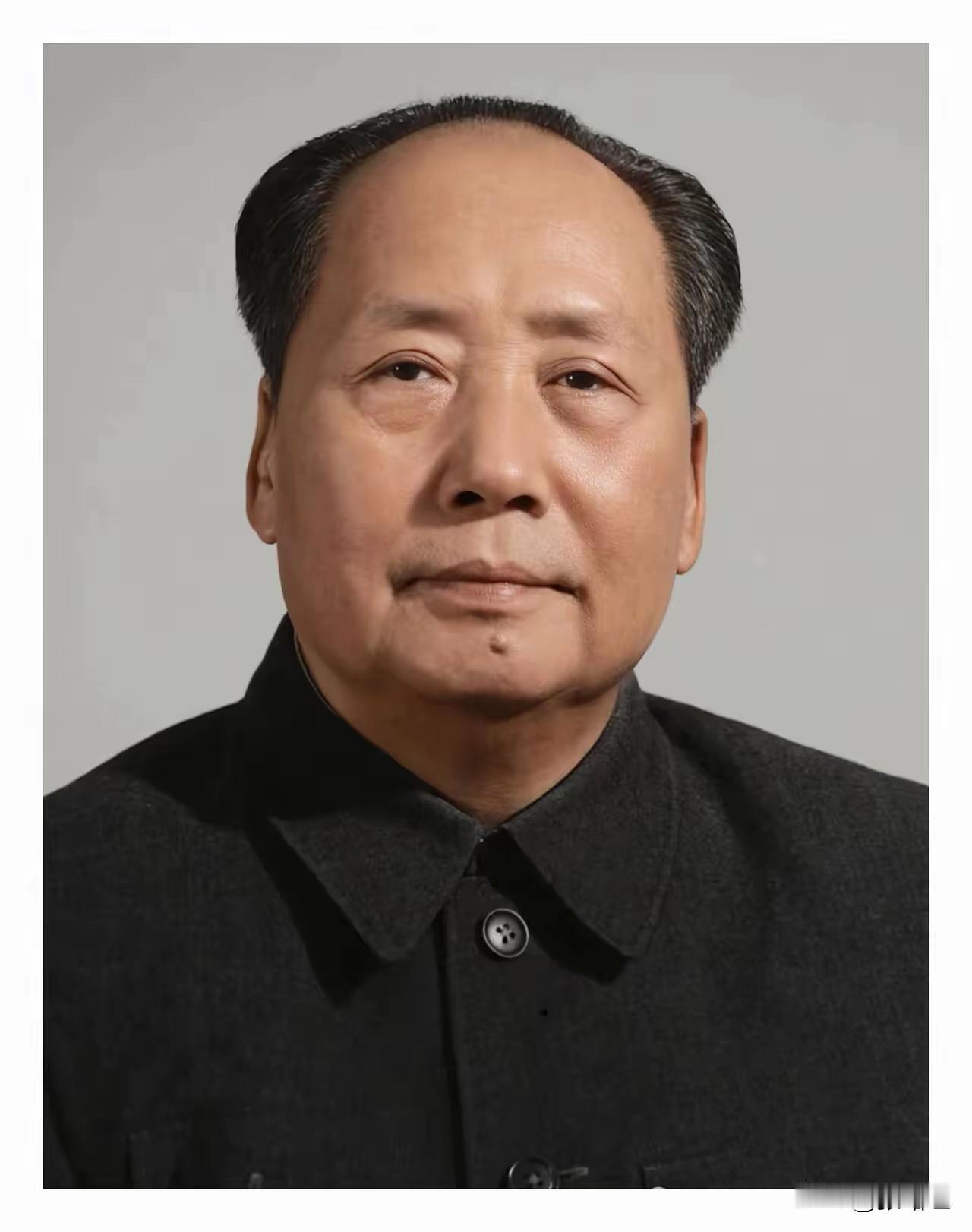 全体都有，立正！向伟大领袖毛主席——敬礼[祈祷][祈祷][祈祷]