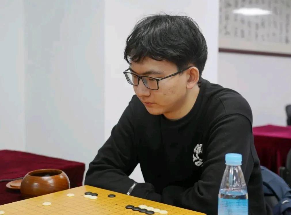 围甲第六轮战罢~热点分享

04后金禹丞跨赛季19连胜
围甲史上韩外援首次对阵

