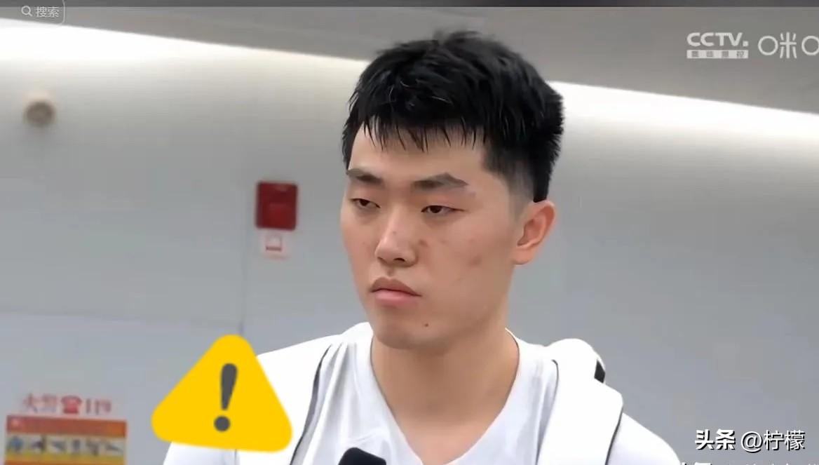 刷到一条篮球圈的内部消息，一瞬间整个人都呆住了。

广东男篮管理层会议现场，球队