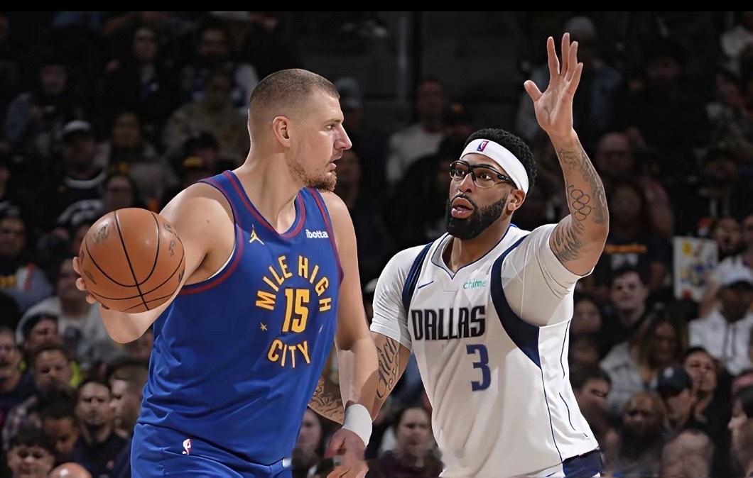 都说东契奇换浓眉哥独行侠亏麻了！看看今天的比赛，浓眉哥硬扛联盟第一人约基奇！一点