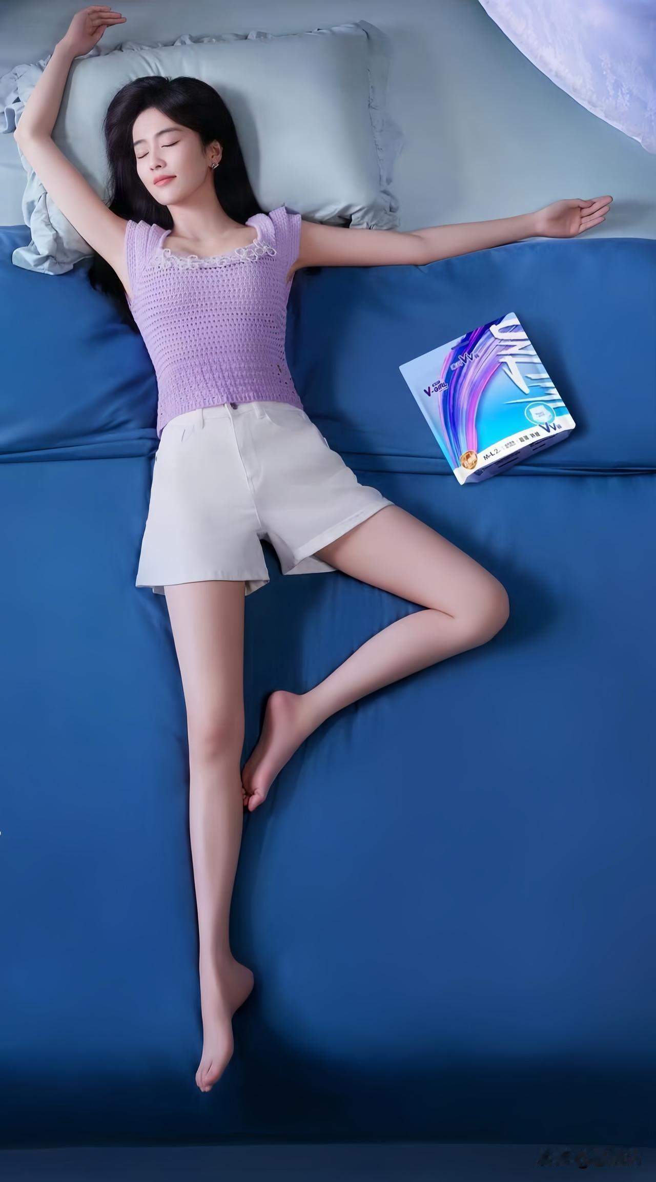 白鹿这种大开舒展睡姿，有多少人睡觉跟她一模一样？
