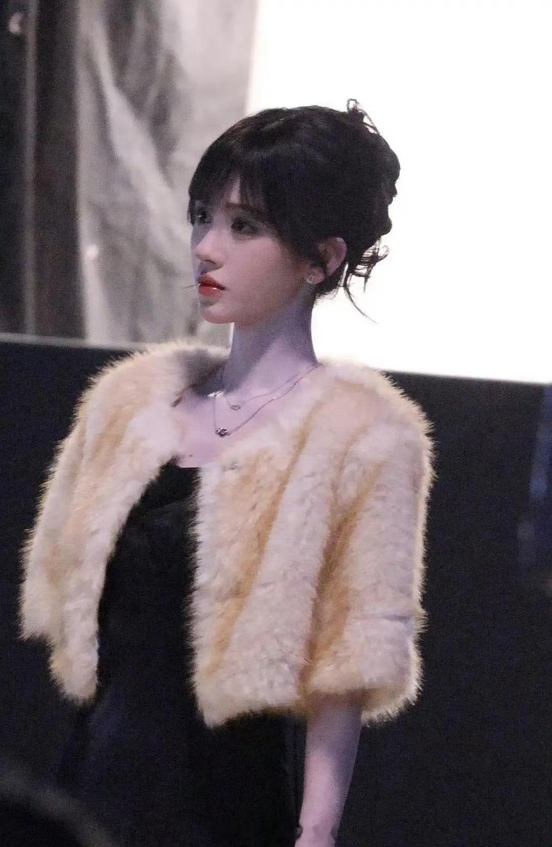 鞠婧祎《万花世界》苏绿夏新造型真的好美哇