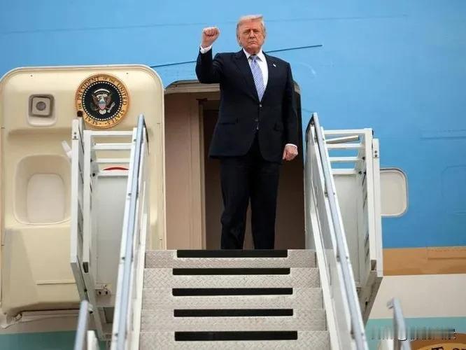 安全承诺反复动摇。2021年美军仓促撤离阿富汗，未与欧洲盟友充分协调，暴露美方决