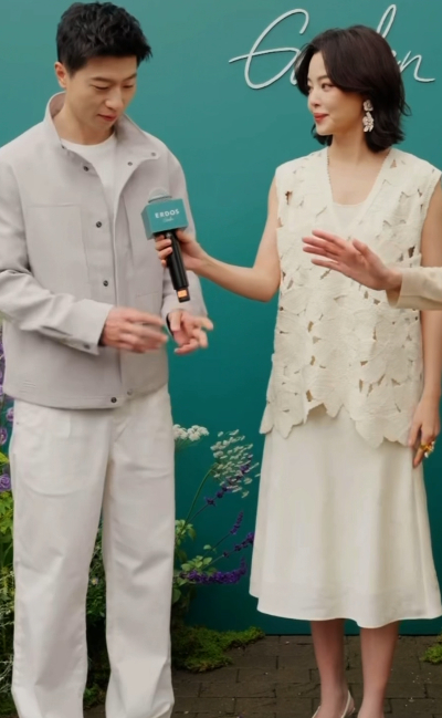 马龙辛芷蕾好权威的两个人马龙辛芷蕾同框好松弛马龙辛芷蕾同框真的太绝了！一个是体坛